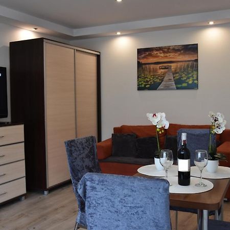 Apartament Centrum - Aleja Swietego Jana Pawla II โควอบเซก ภายนอก รูปภาพ